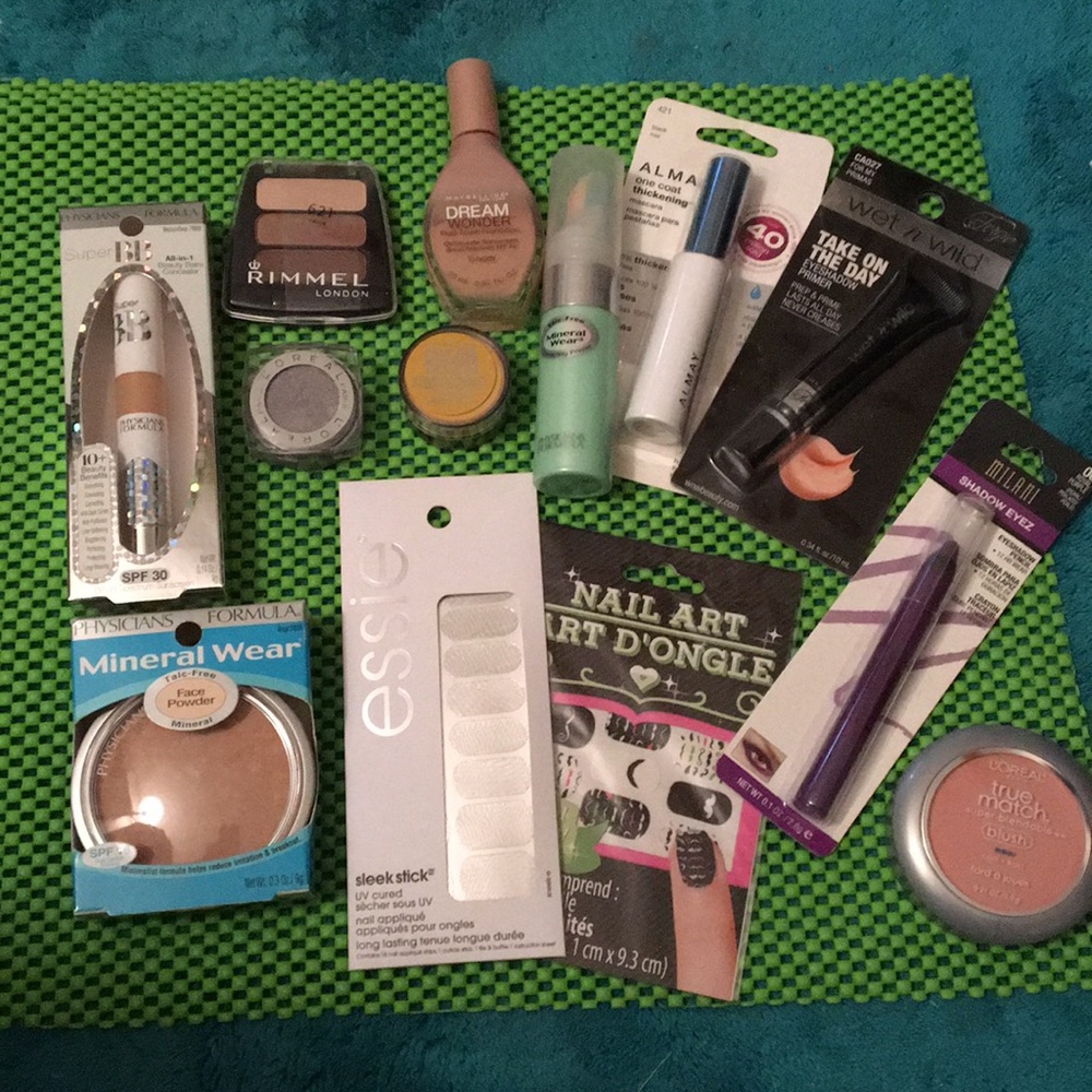 NWT 13 piece lot of drug store makeup